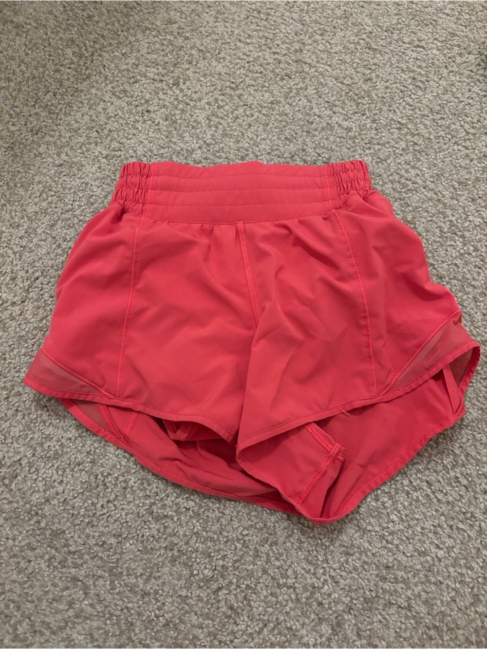 Lululemon pink hotty hot shorts 2.5 low rise
